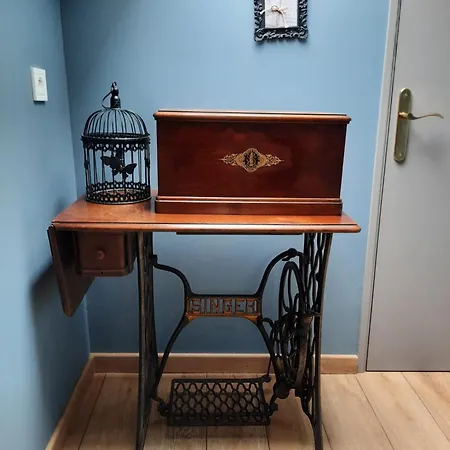 De La Levrotiere - Alpes Mancelle Saint-Aubin-du-Desert